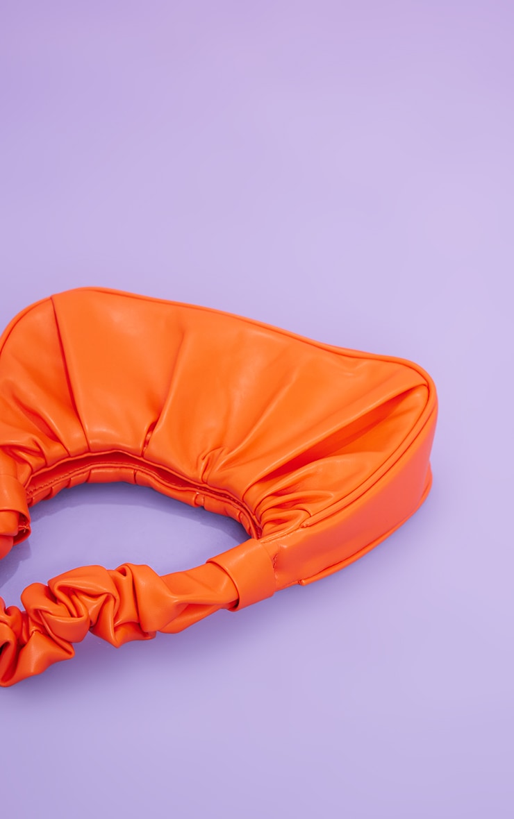 Slide image 0f6602f92fbb4ef5a5d0a0e2f413261b