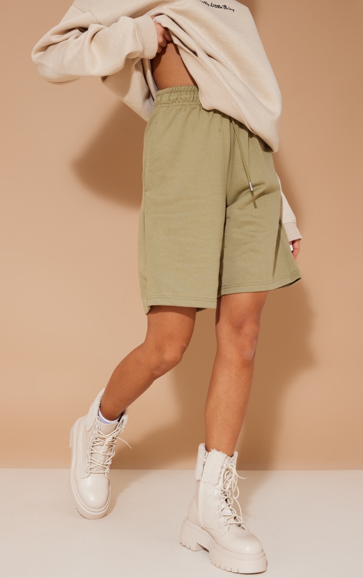 Slide image e133d5c6e7be4fd3bf6e6a5ee191c21d