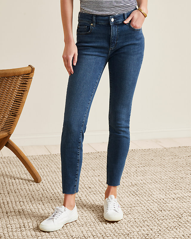 Slide image 7282991275ae4ecc8423c04770955931