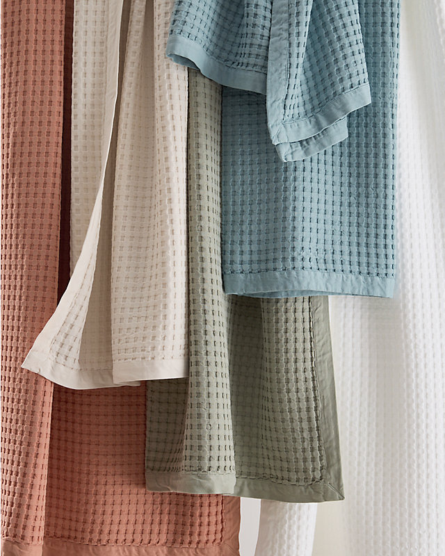 Slide image 30336b68f48e4703bc092c227e066885