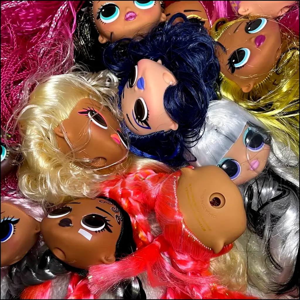 Description Picture 6 of item3 Pcs / Lot Fashion Ultra Rare Surprises Original OMG Head Big Sister LOLS Dolls DIY Body Parts Accessories Kids Playing Toys