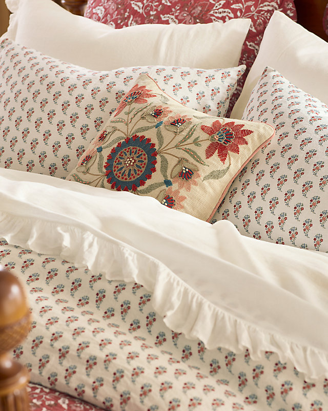 Slide image 238712447c514c7ba69bc9cae7a62563