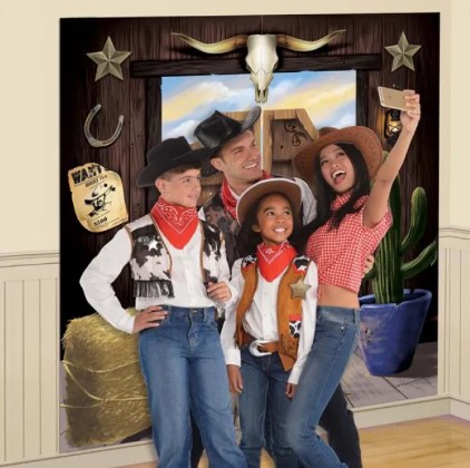 Western Selfie Scene Setter Backdrop