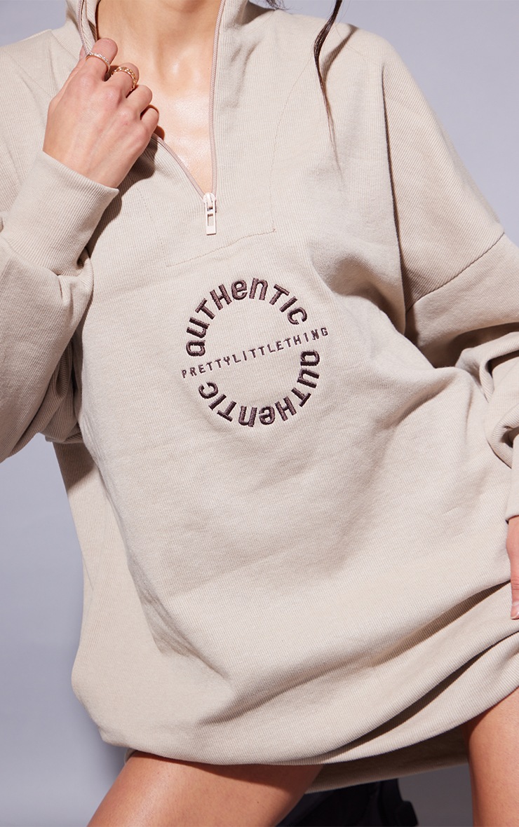 Slide image d8b775574e7543cba68c3ebd174b5fe3